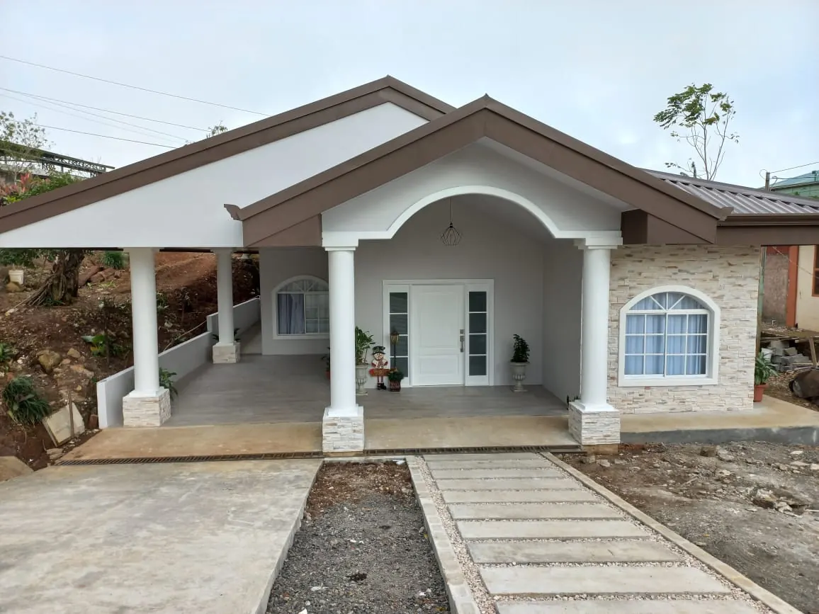 Renovacion de fachada de casa.